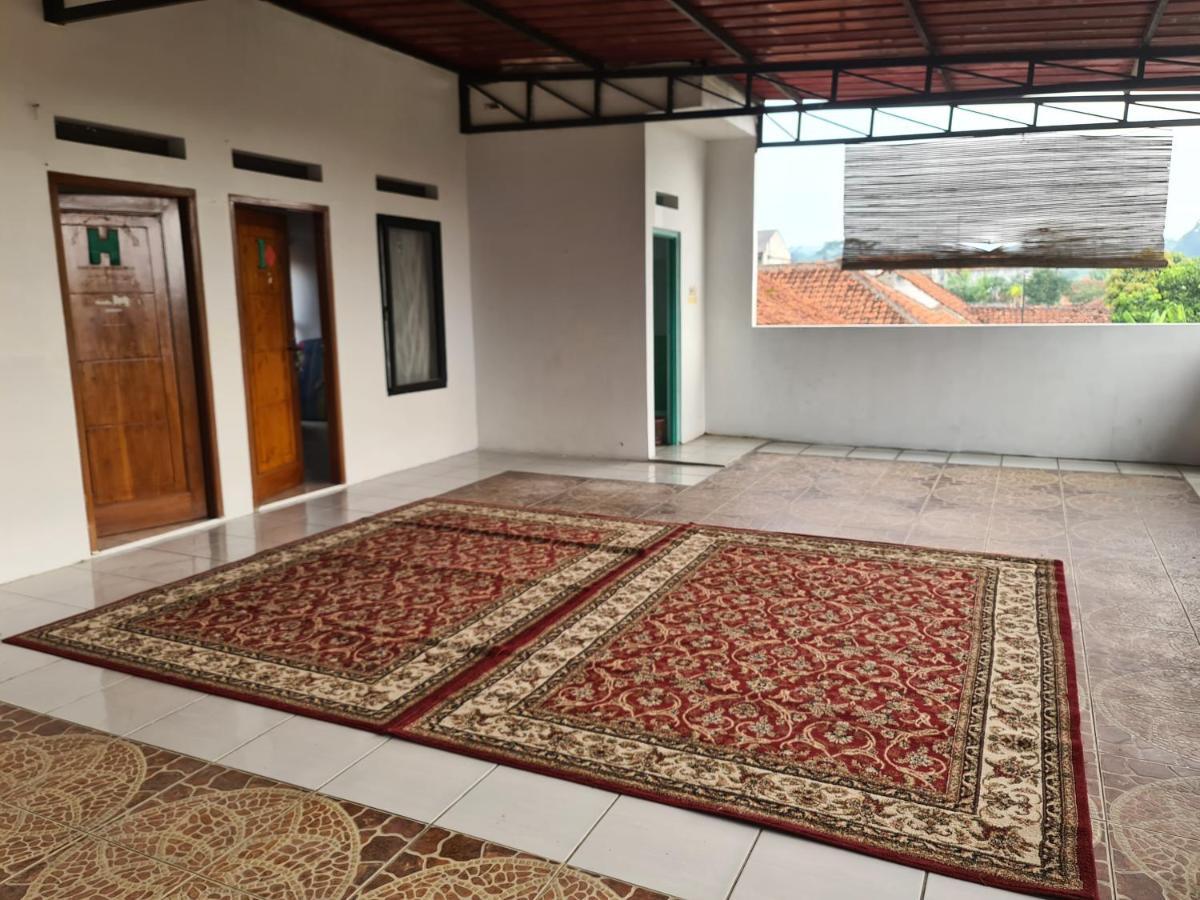 Kampung Istal Villa Pamijahan Bogor Luaran gambar