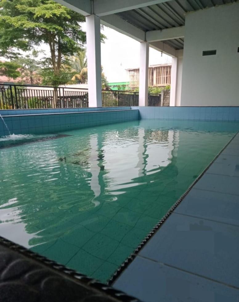 Kampung Istal Villa Pamijahan Bogor Luaran gambar